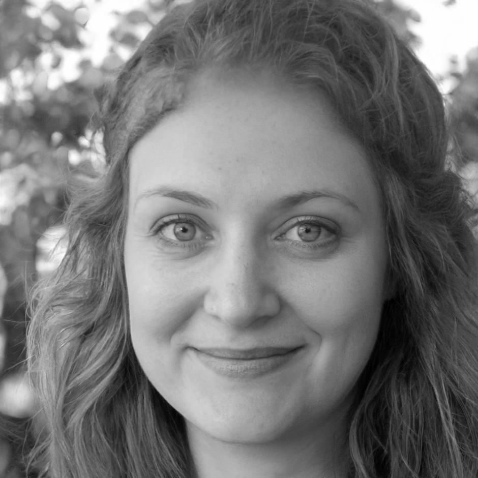 Sarah Weber - Analista Financiera y Mentora